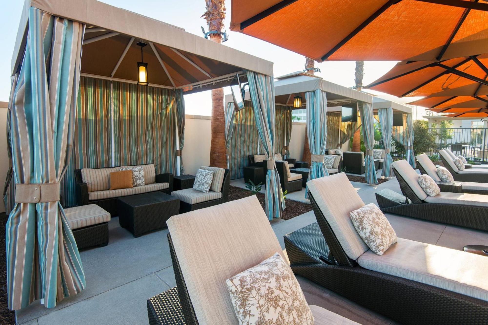 Courtyard By Marriott Irvine Spectrum Ngoại thất bức ảnh